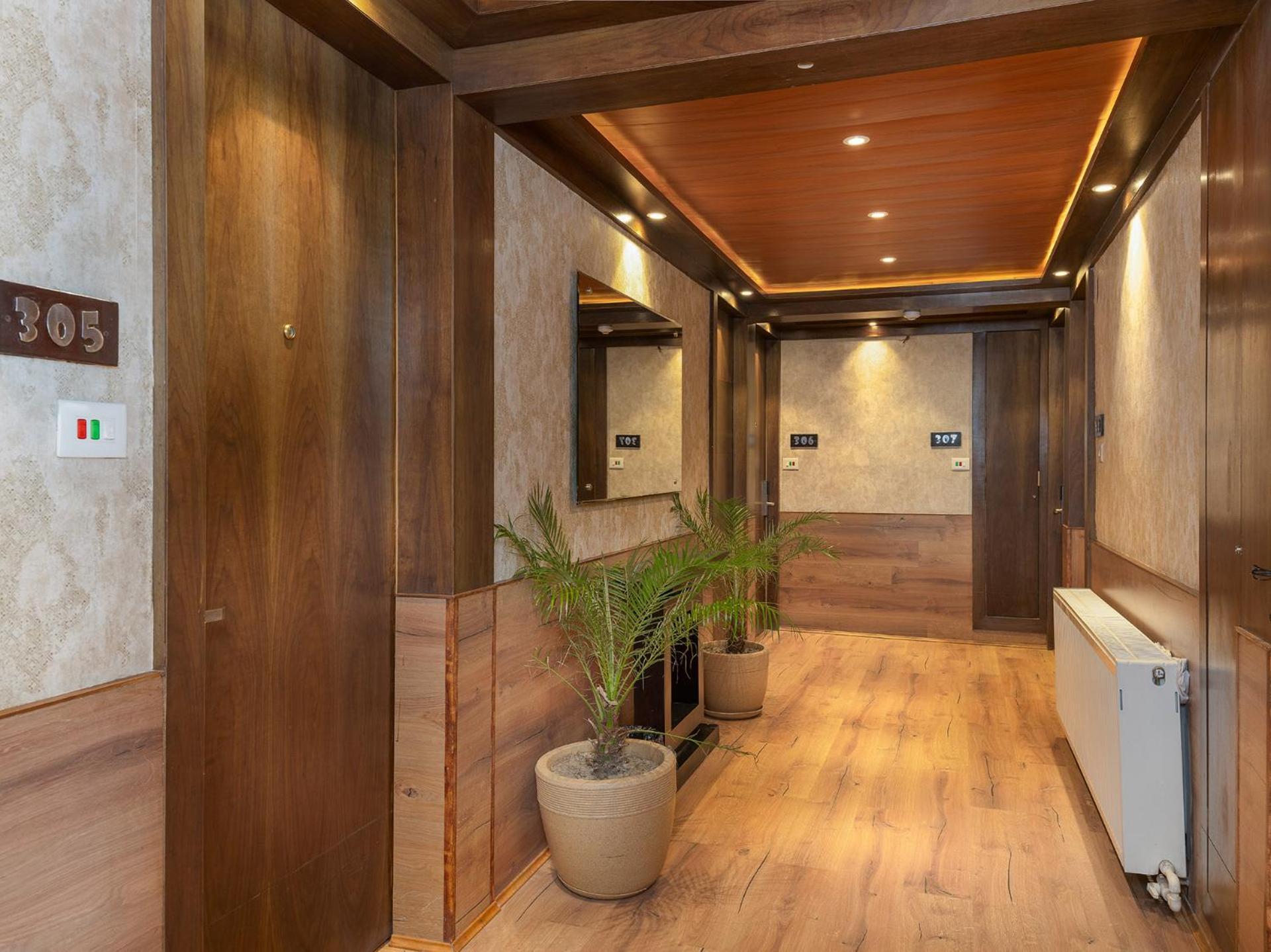Hotel Pine Spring Gulmarg Exterior photo